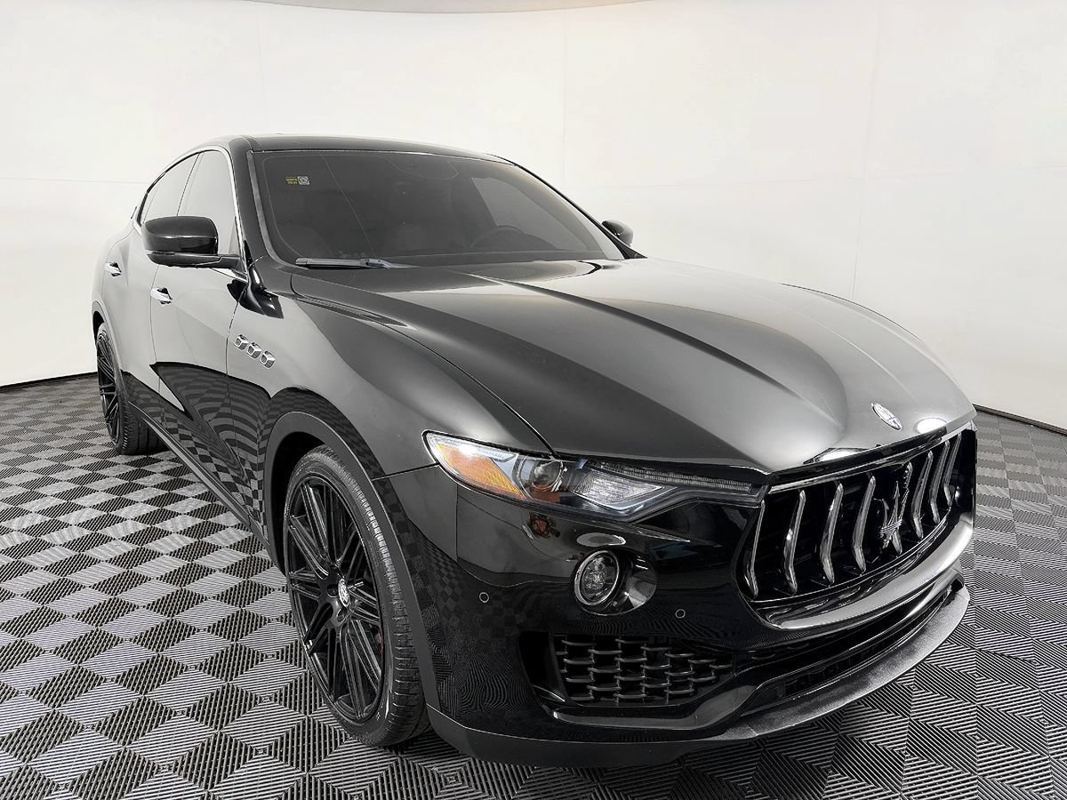 Used 2018 Maserati Levante AWD/4WD image 5