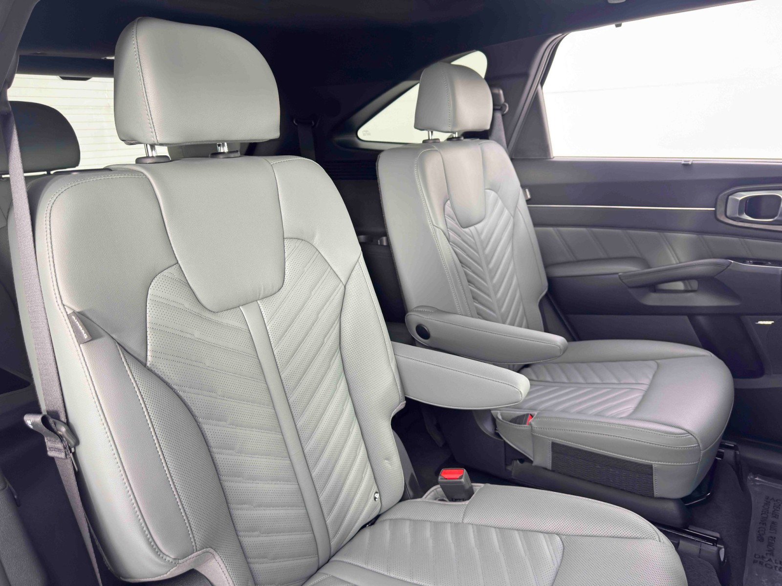 Used 2025 Kia Sorento SX Prestige w/ Sage Leather Package image 42