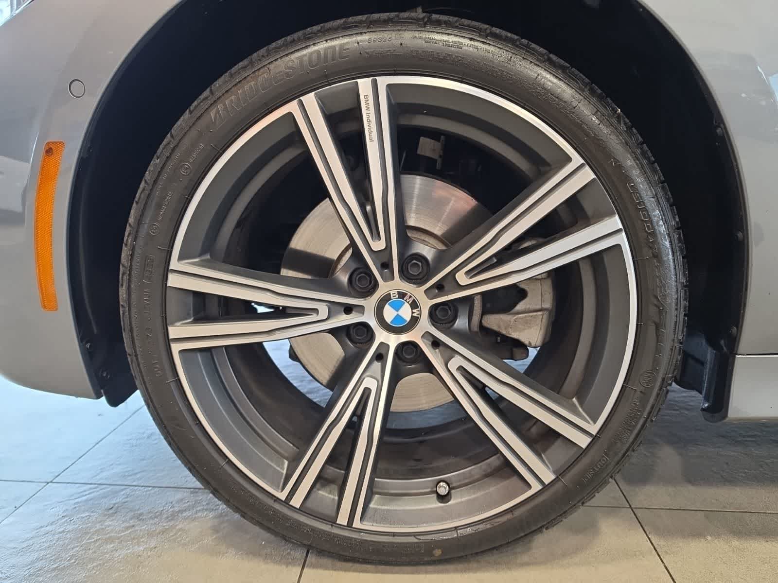 Used 2024 BMW 330i xDrive Sedan w/ Premium Package AWD/4WD image 16