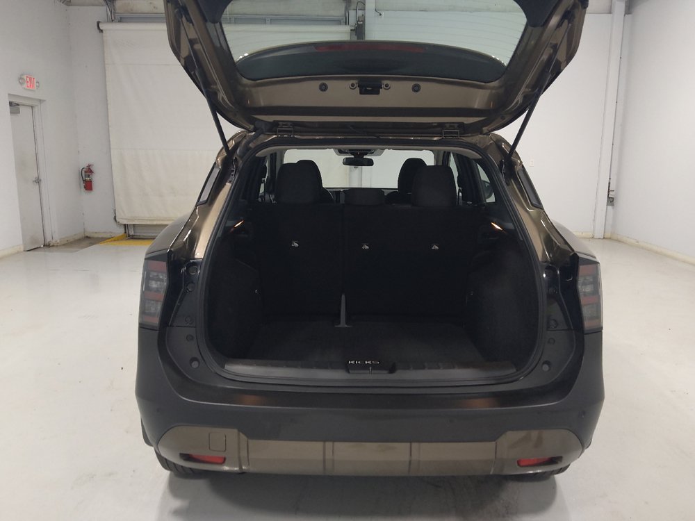 Used 2025 Nissan Kicks S FWD image 29