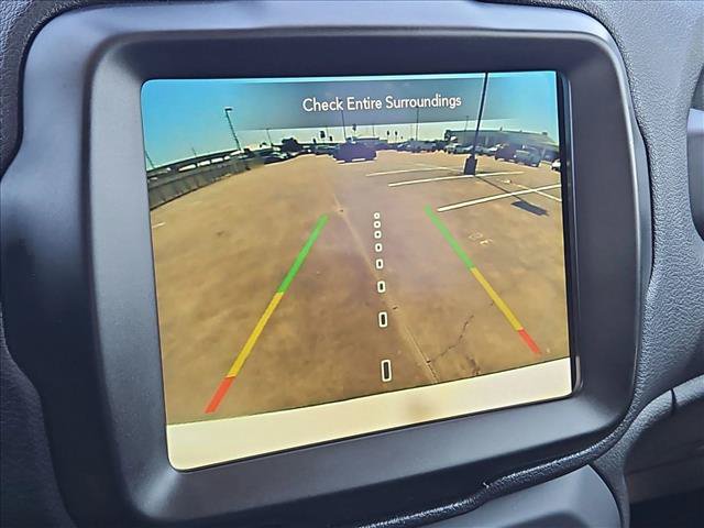 Used 2023 Jeep Renegade Latitude AWD/4WD image 14
