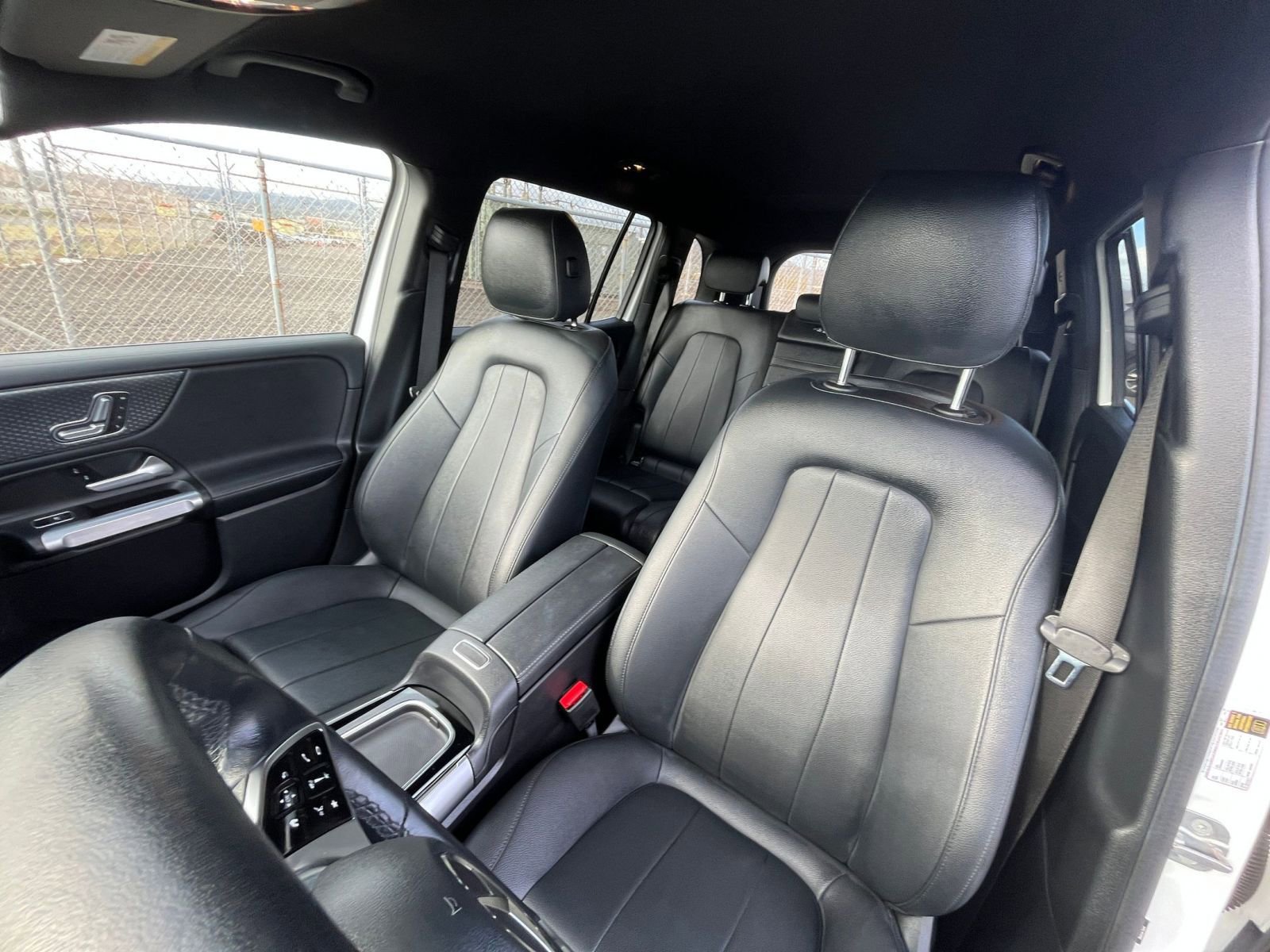 Used 2024 Mercedes-Benz EQB 250+ image 40