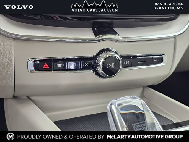 New 2026 Volvo XC60 T8 Ultra w/ Protection Package Premier AWD/4WD image 18