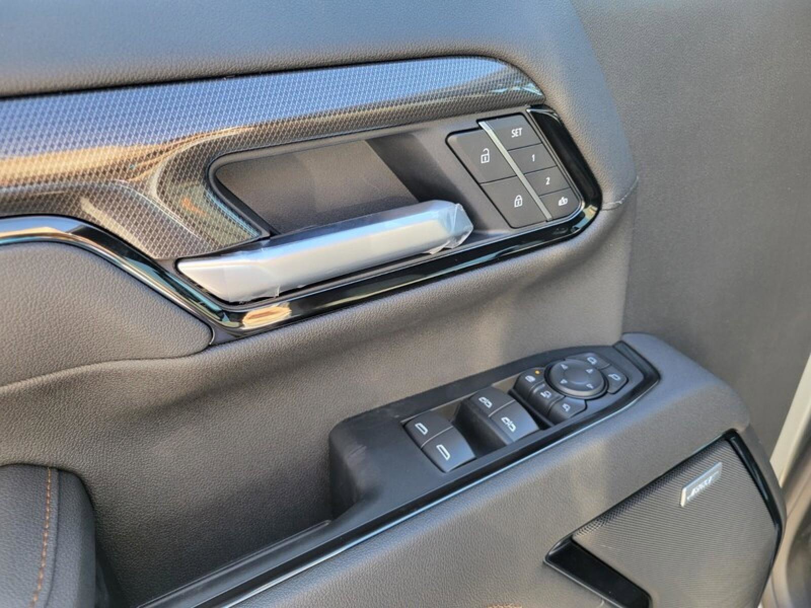 New 2026 GMC Sierra 2500 AT4 w/ AT4 Premium Plus Package image 12