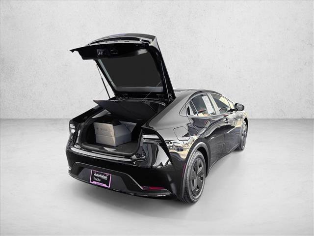 Used 2026 Toyota Prius Plug-In Hybrid image 7