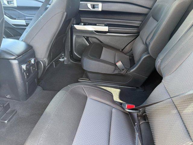 Used 2022 Ford Explorer XLT image 25