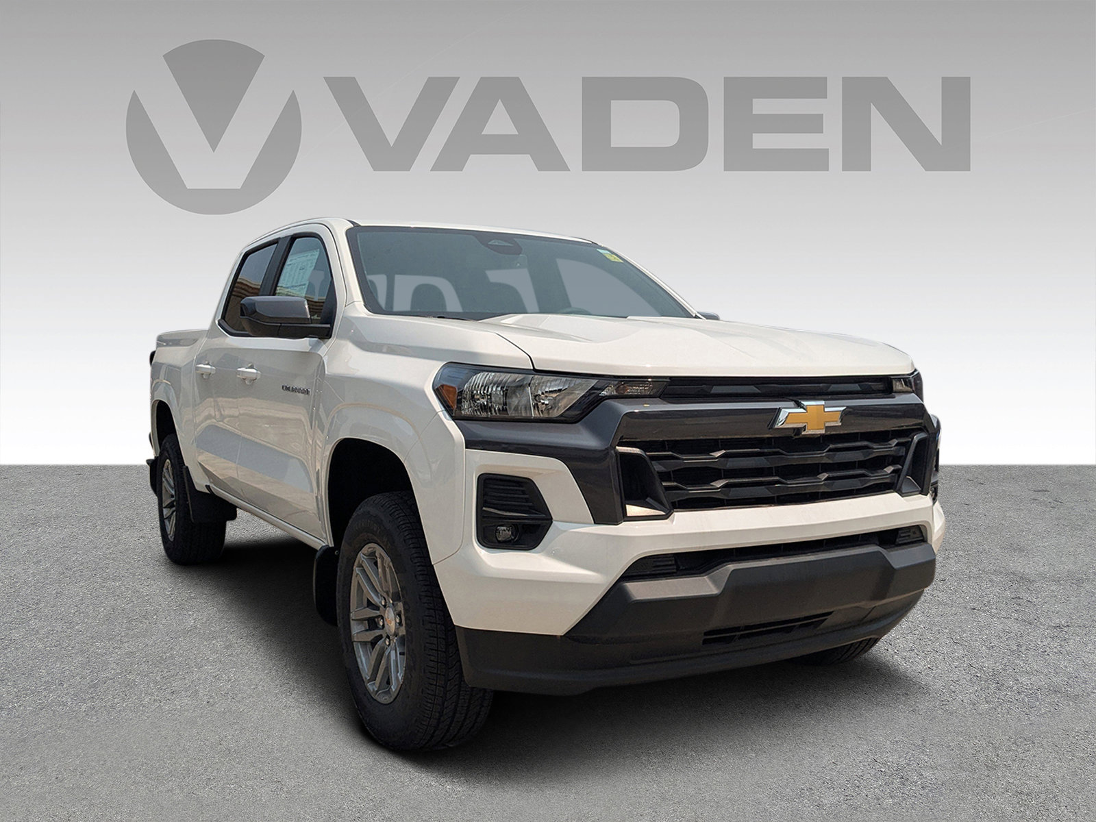 Used 2024 Chevrolet Colorado LT w/ LT Convenience Package II image 5