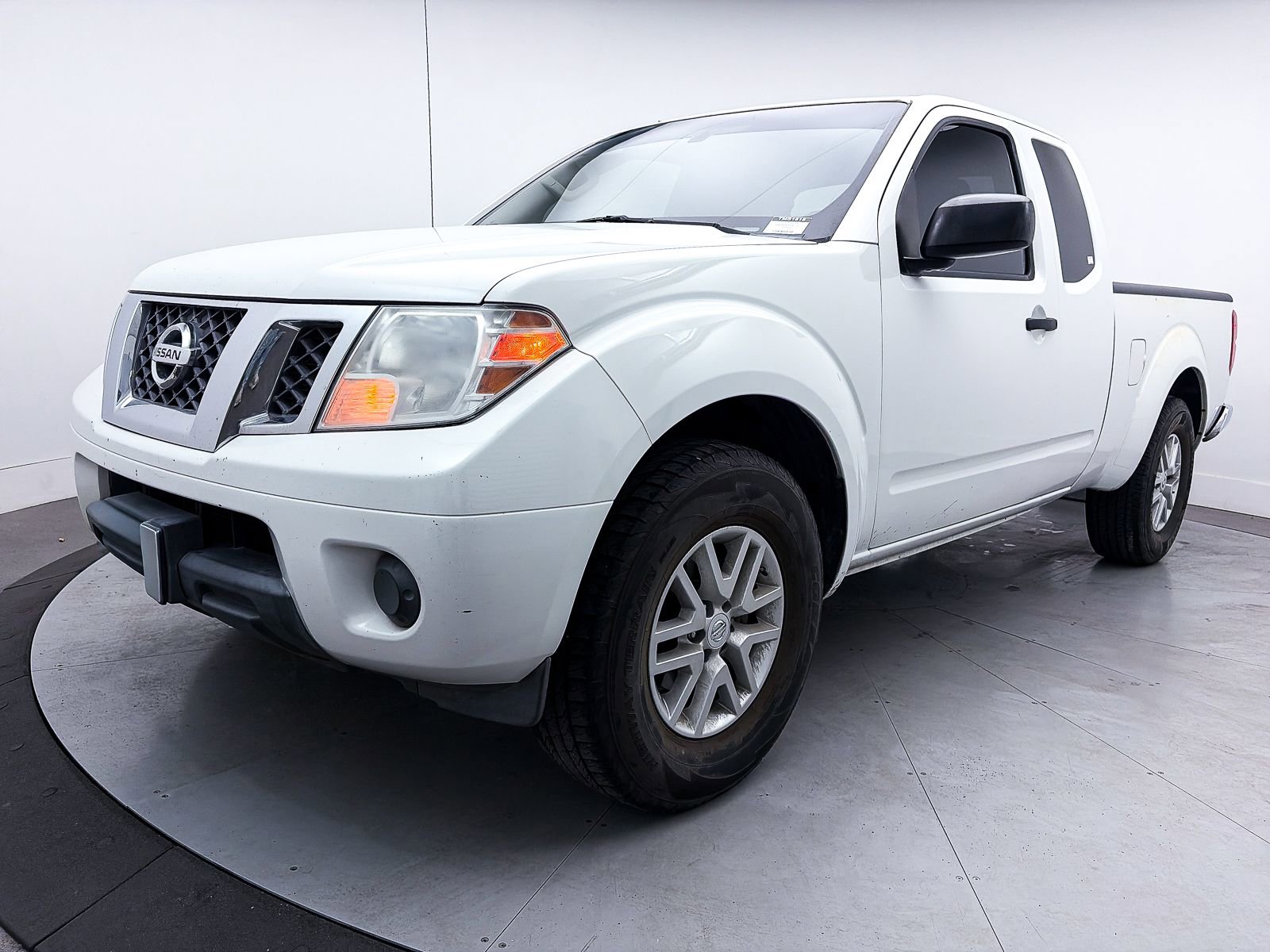 Used 2019 Nissan Frontier SV RWD image 6