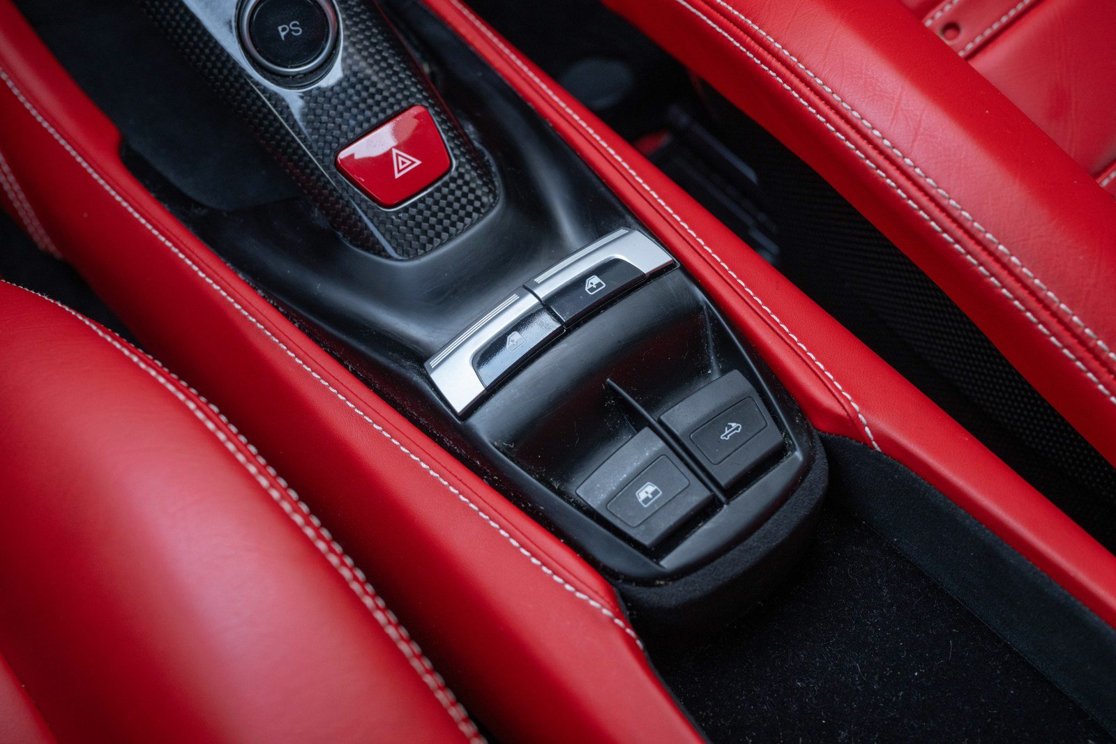 Used 2017 Ferrari 488 Spider RWD image 47