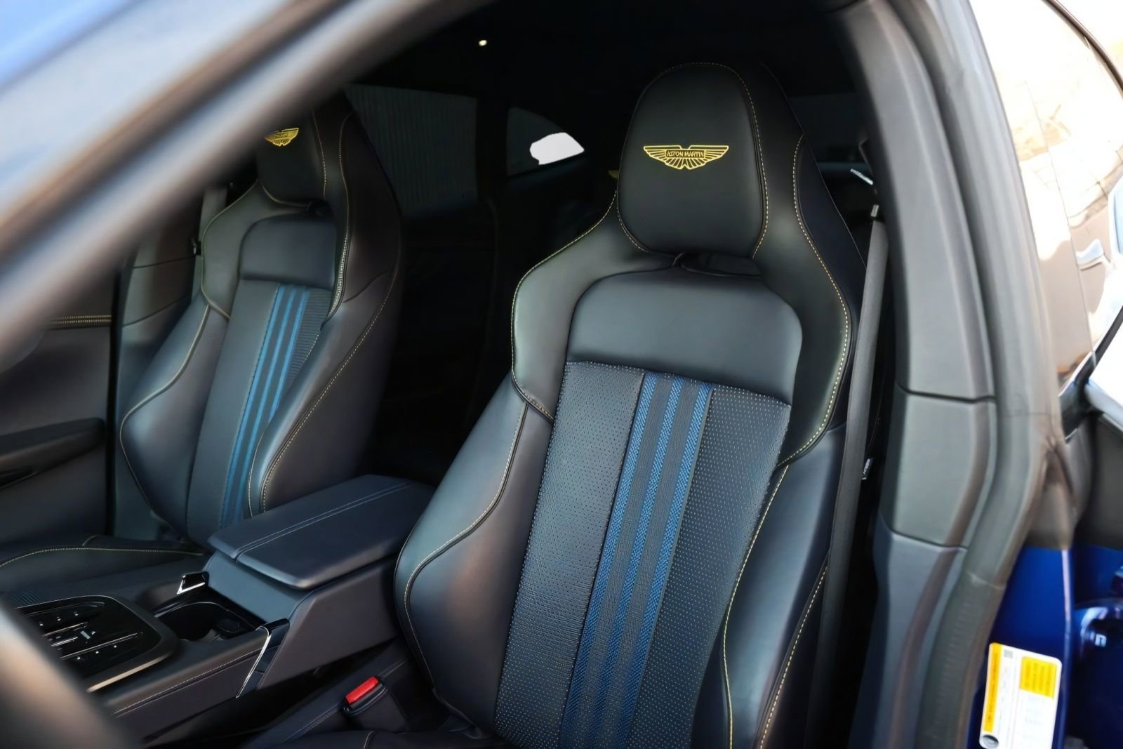 Used 2025 Aston Martin DBX 707 image 14