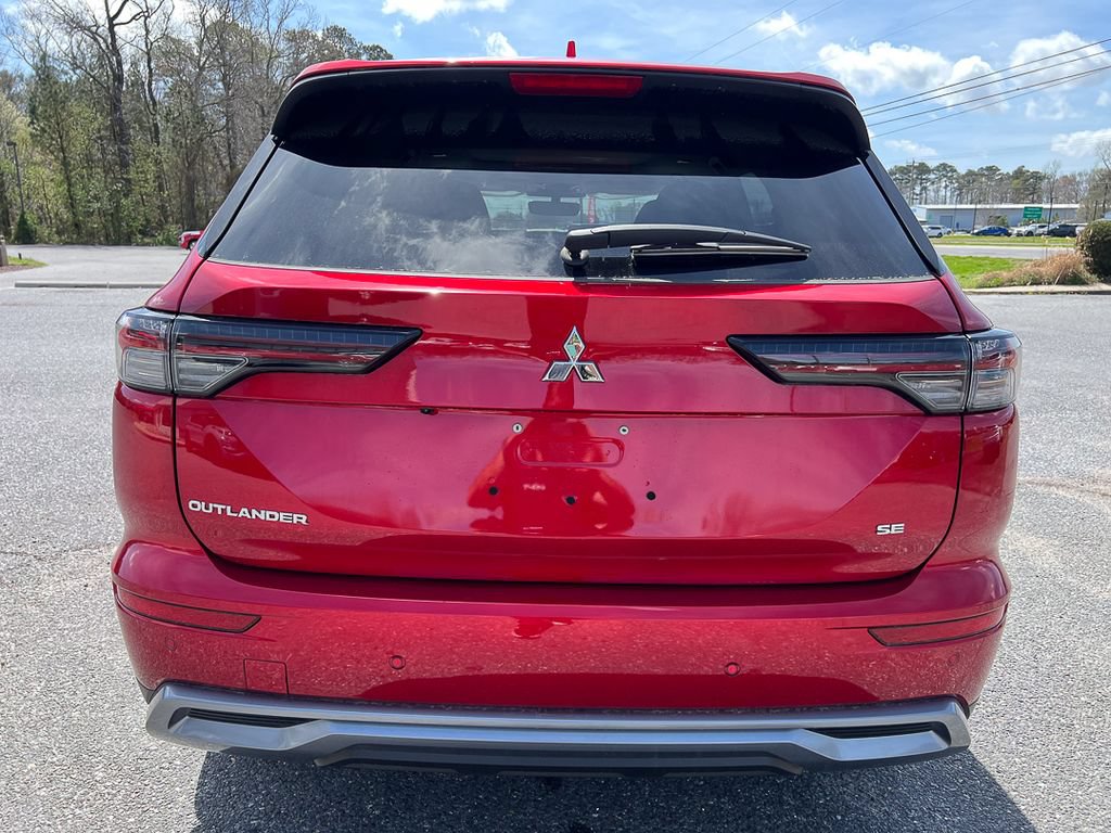 New 2025 Mitsubishi Outlander SE FWD image 4