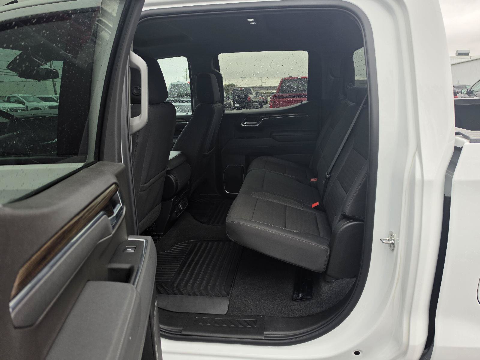 Used 2026 Chevrolet Silverado 1500 RST AWD/4WD image 9