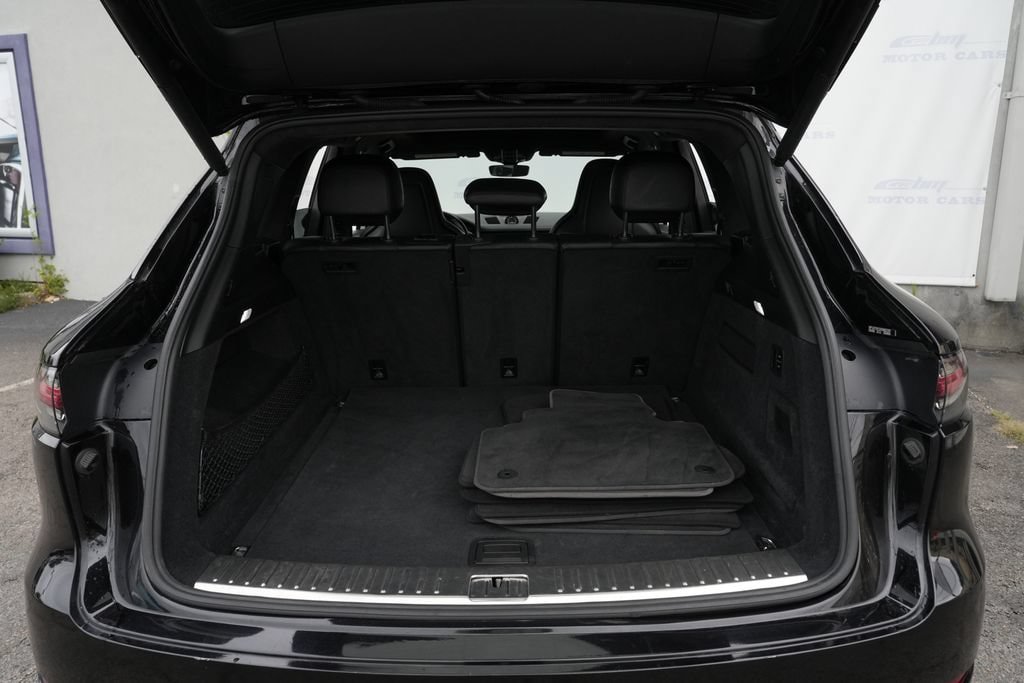 Used 2019 Porsche Cayenne Turbo AWD/4WD image 15