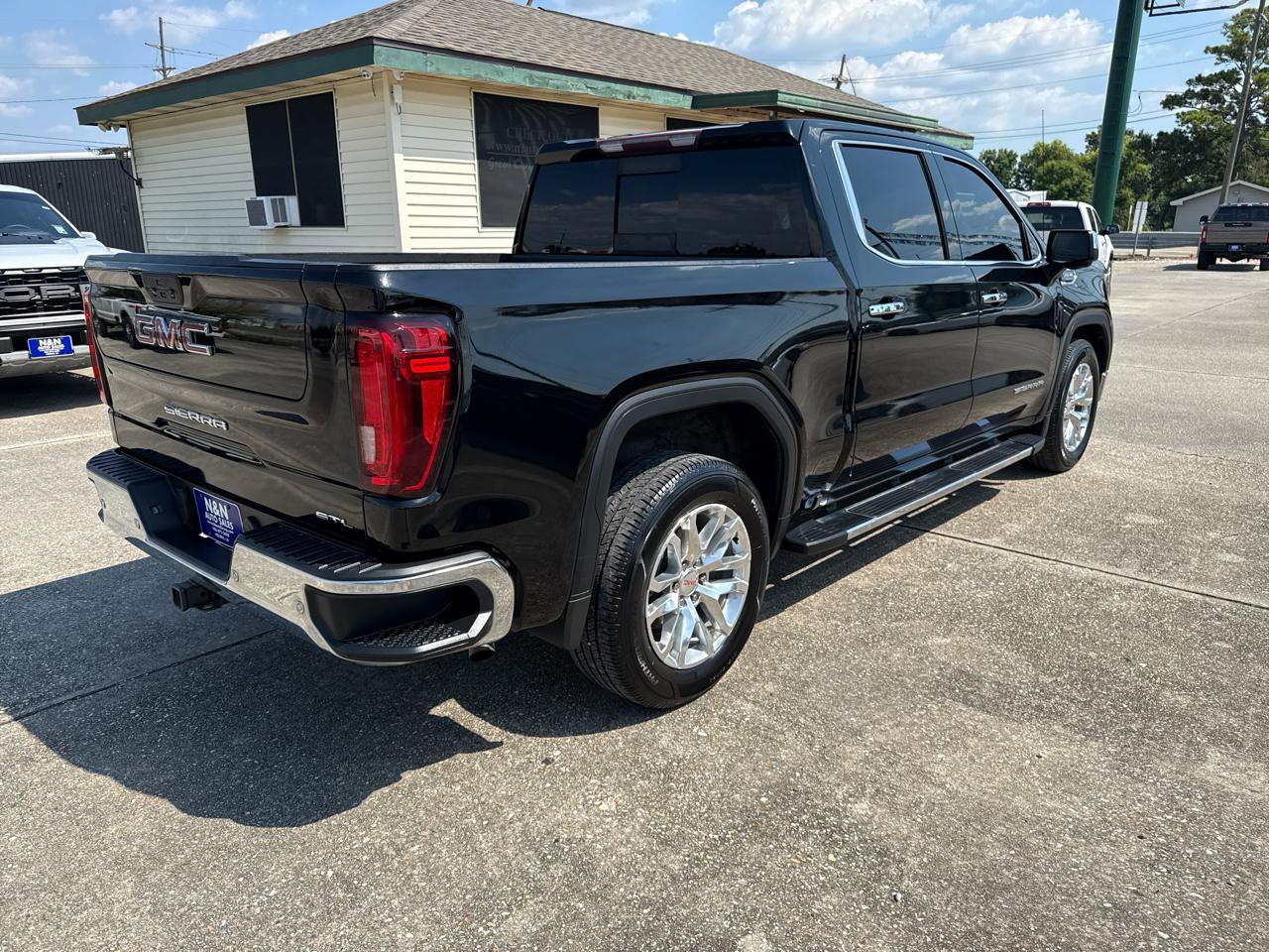 Used 2019 GMC Sierra 1500 SLT w/ SLT Premium Plus Package image 8