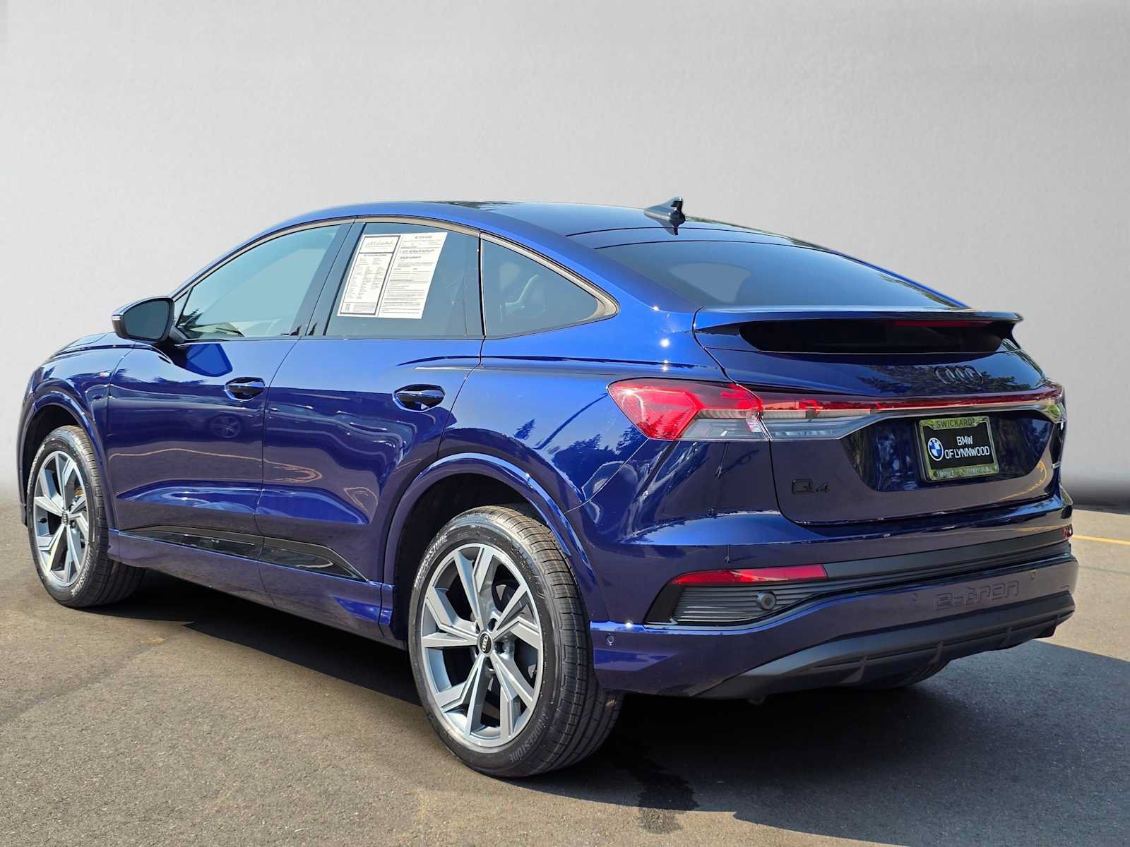 Used 2023 Audi Q4 e-tron Prestige AWD/4WD image 5