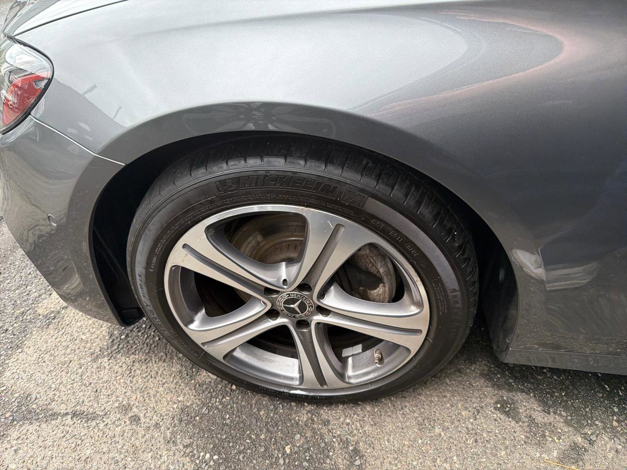 Used 2018 Mercedes-Benz E 300 4MATIC image 15