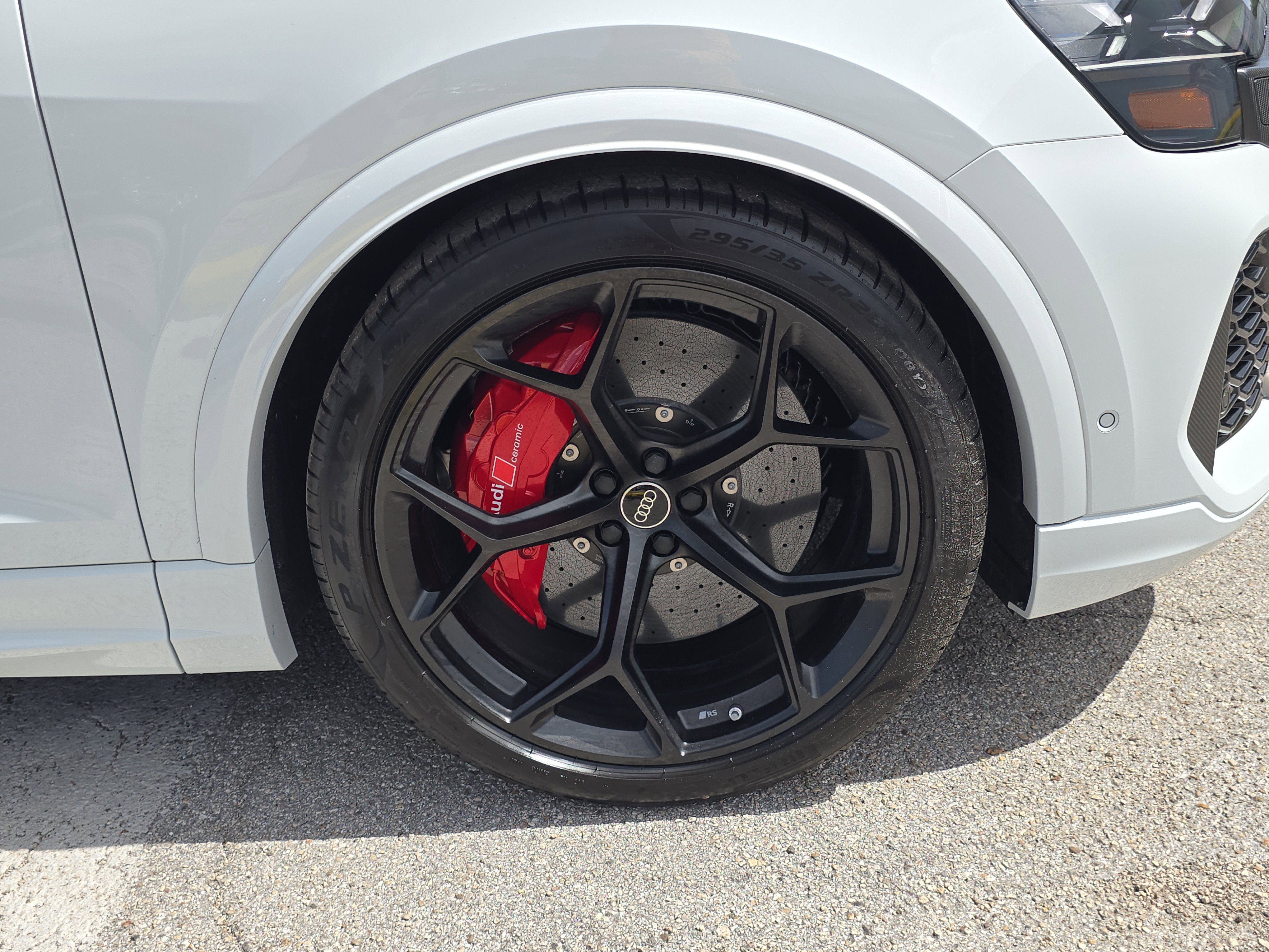 New 2025 Audi RS Q8 performance image 34