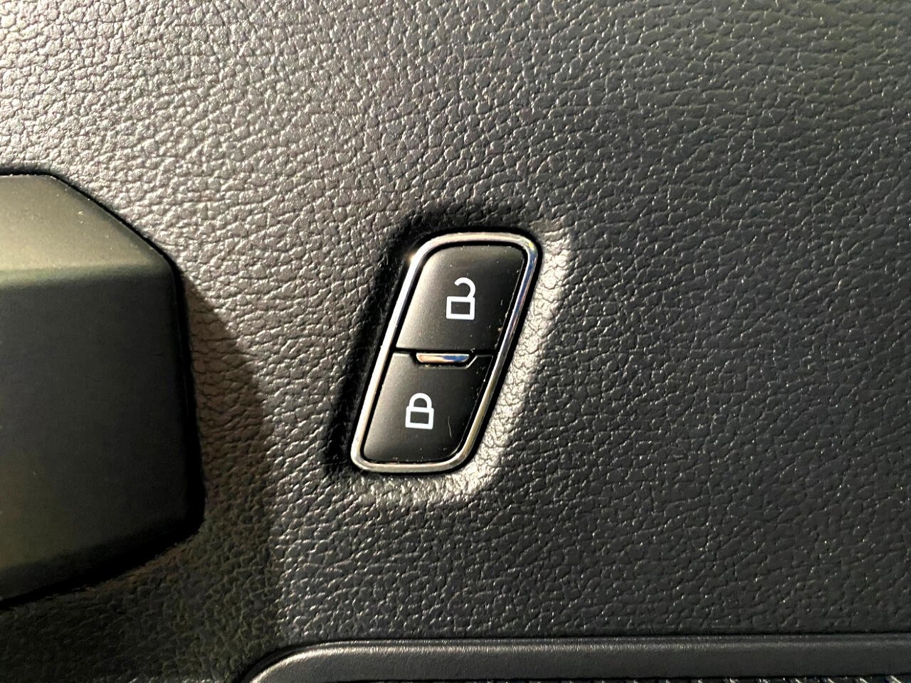 Used 2020 Ford F150 XLT w/ Equipment Group 302A Luxury image 25