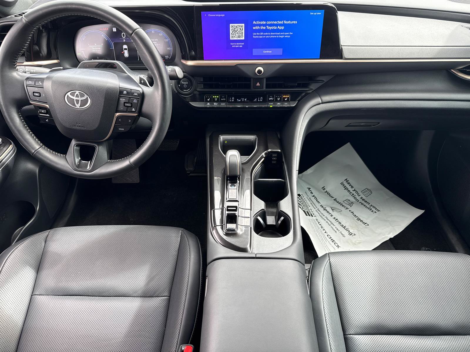 Used 2025 Toyota Crown Signia w/ Advanced Technology Package AWD/4WD image 30