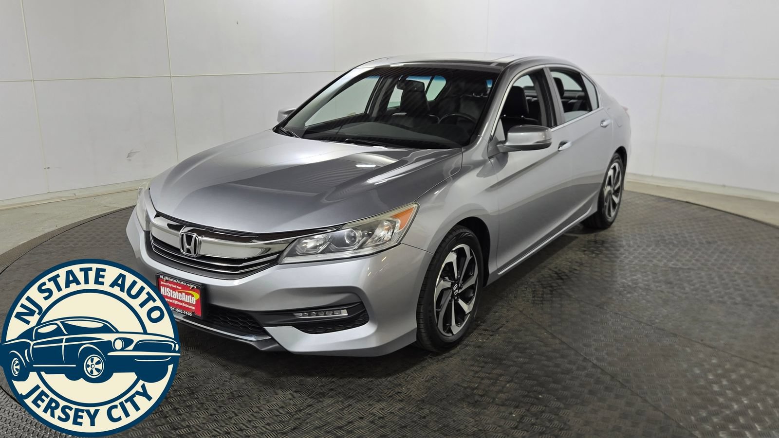Used 2017 Honda Accord EX-L image 3