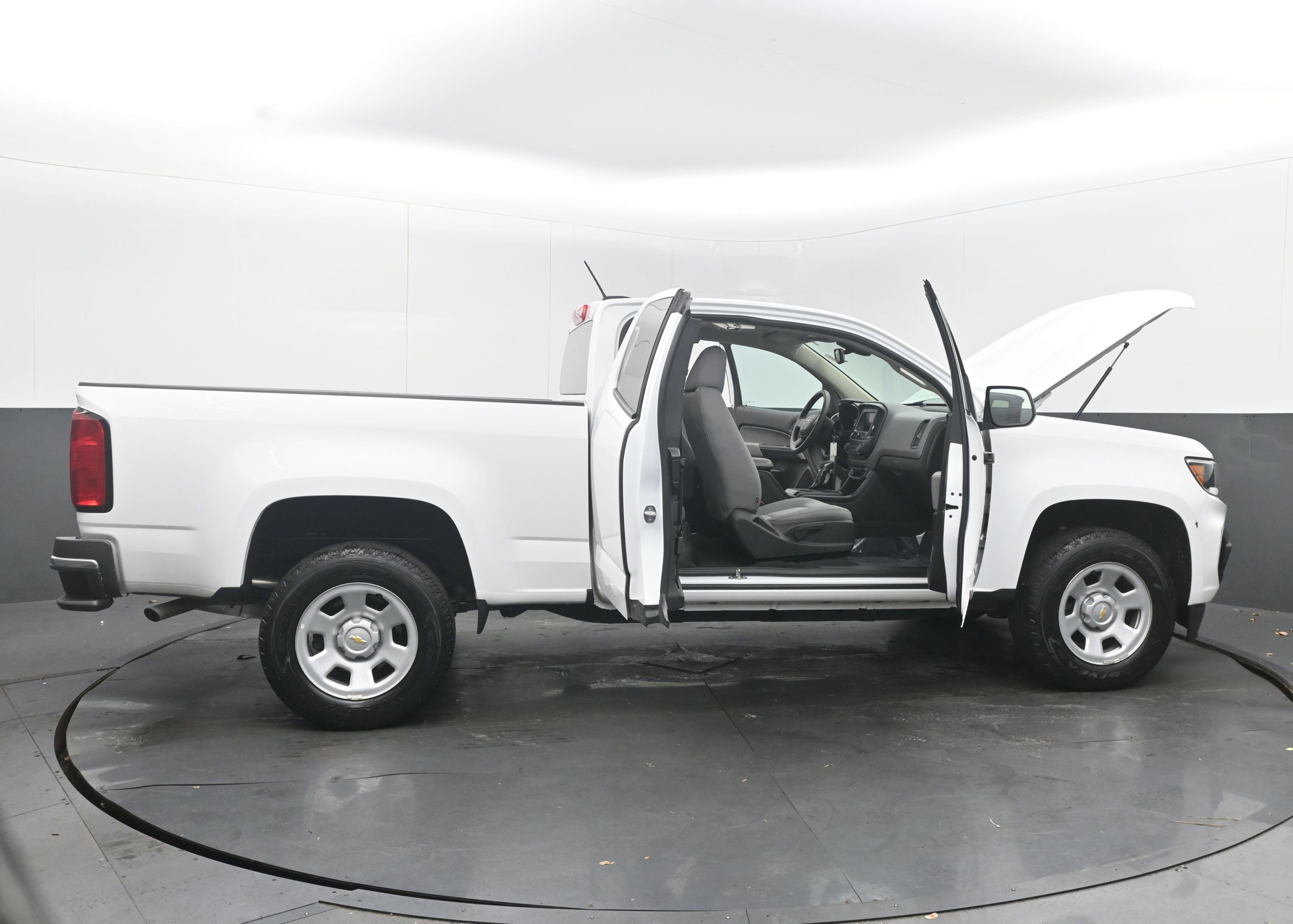 Used 2022 Chevrolet Colorado W/T image 43