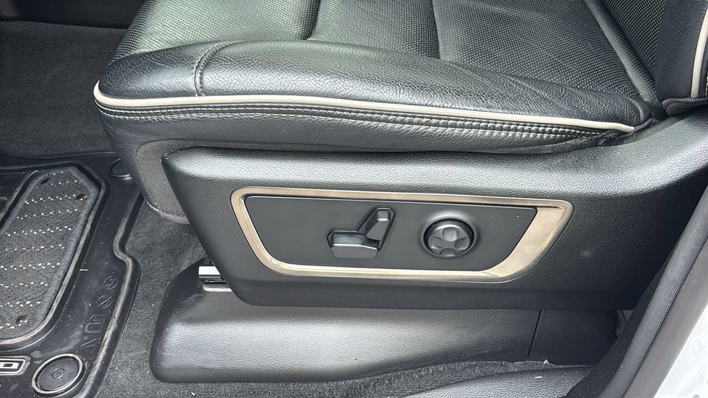Used 2021 RAM 1500 Limited w/ Body Color Bumper Group AWD/4WD image 28