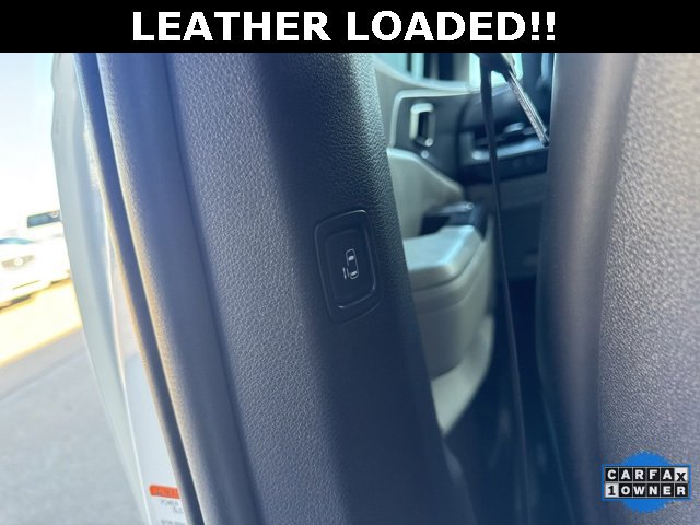 Used 2024 Kia Carnival LX image 32