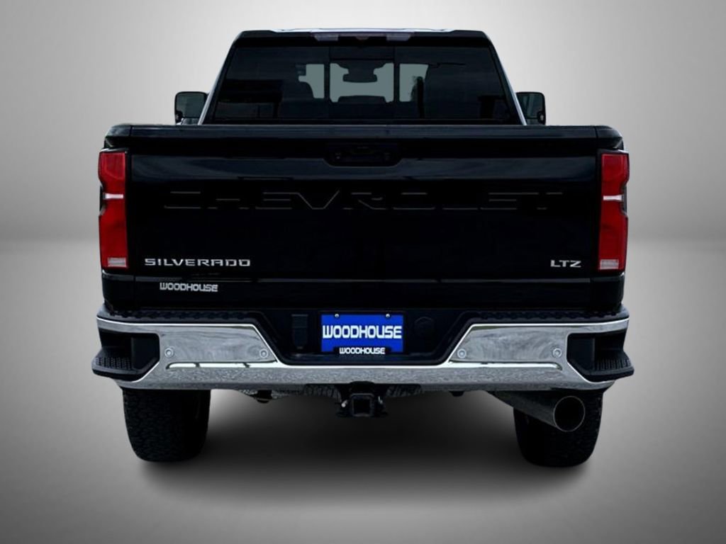 Used 2024 Chevrolet Silverado 3500 LTZ w/ LTZ Convenience Package AWD/4WD image 6