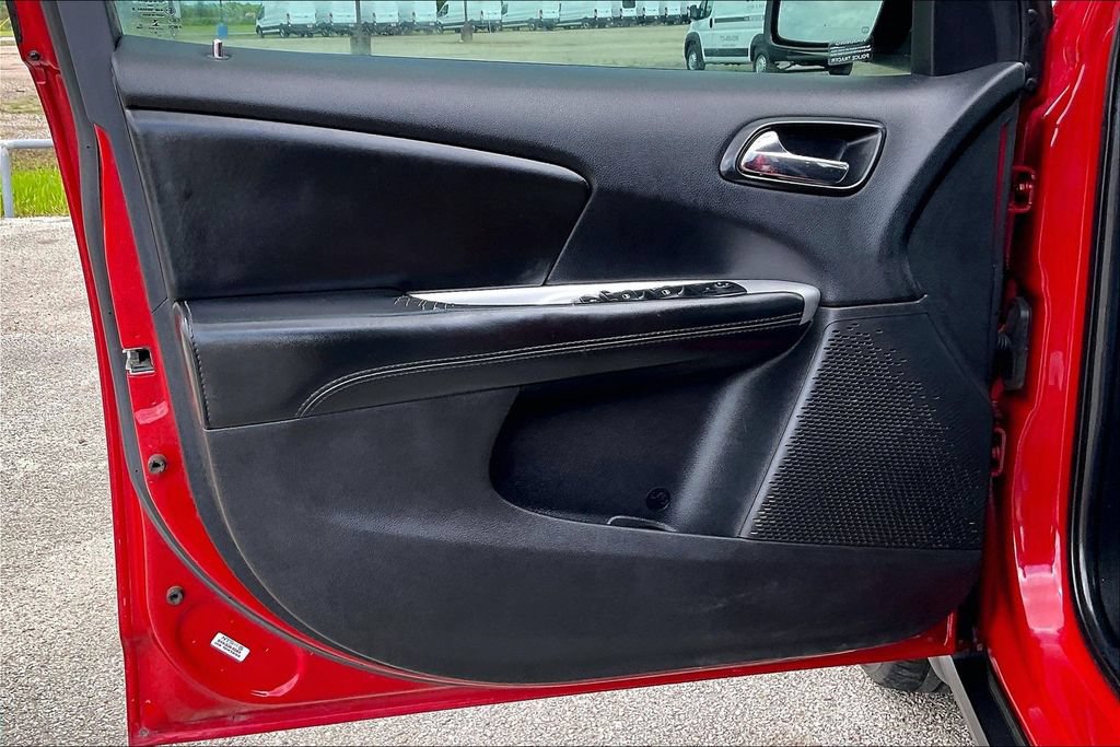 Used 2017 Dodge Journey SE w/ Flexible Seating Group FWD image 16