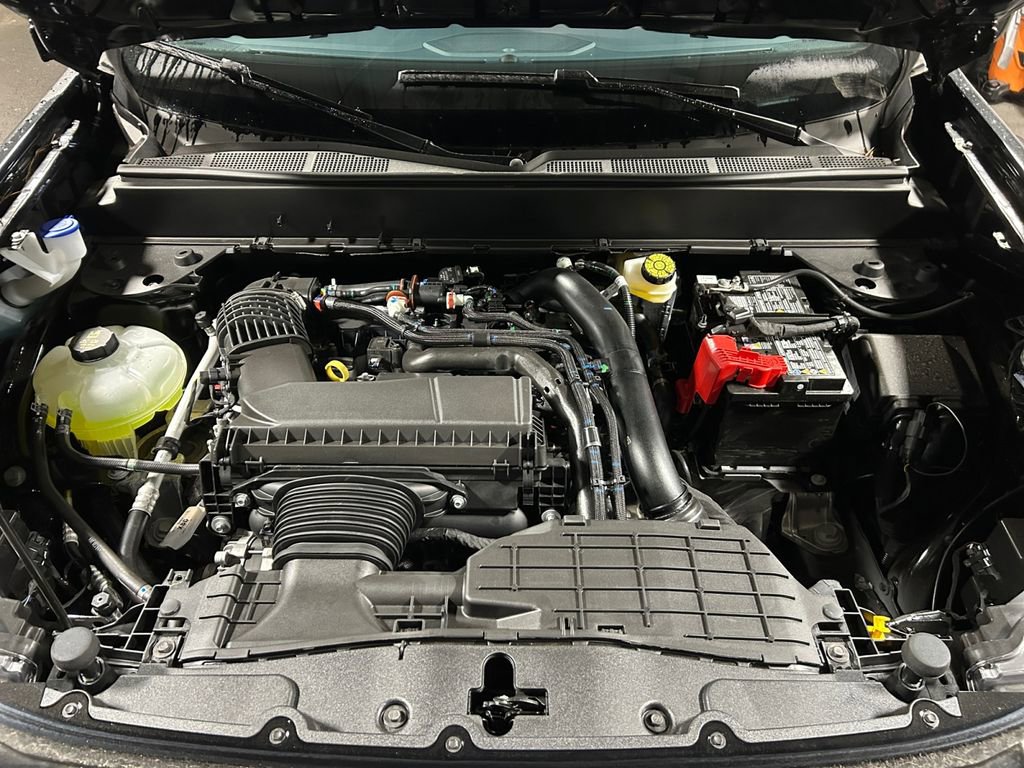 New 2025 Ford Maverick Lobo image 30