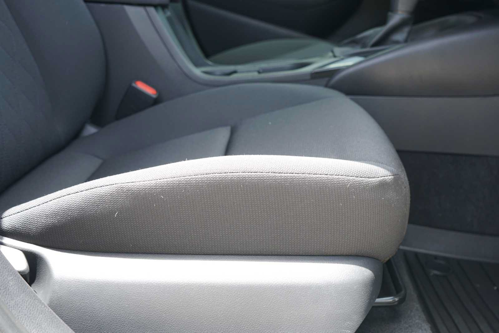 Used 2025 Toyota Corolla LE FWD image 24