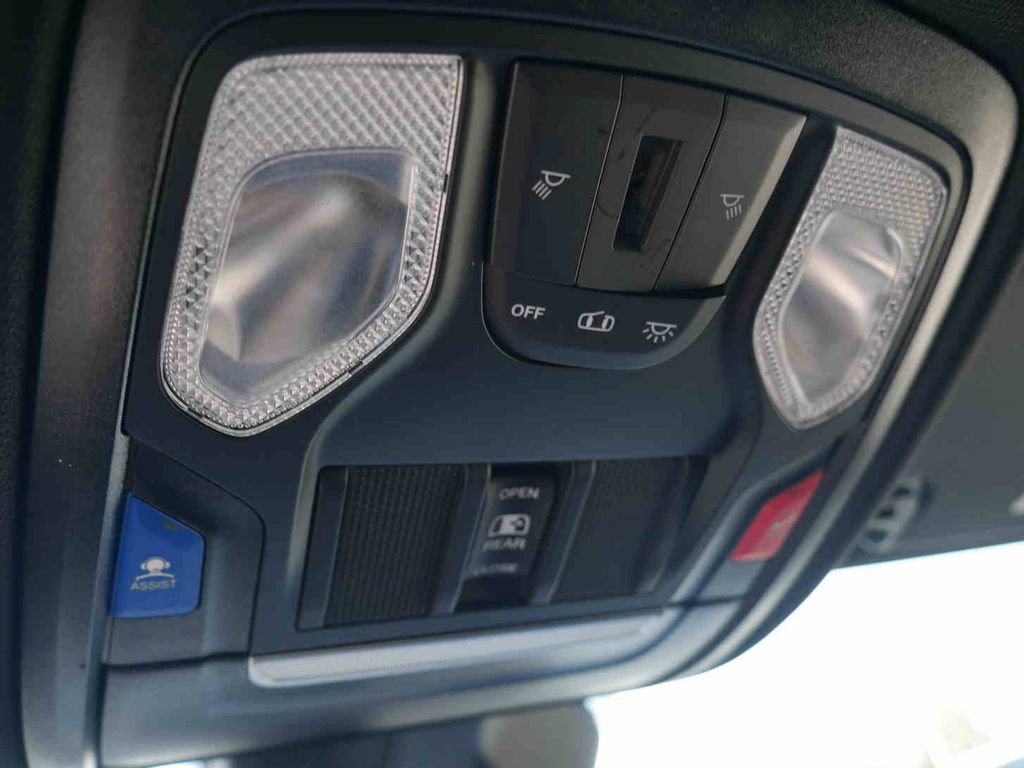 New 2026 RAM 1500 Express AWD/4WD image 32