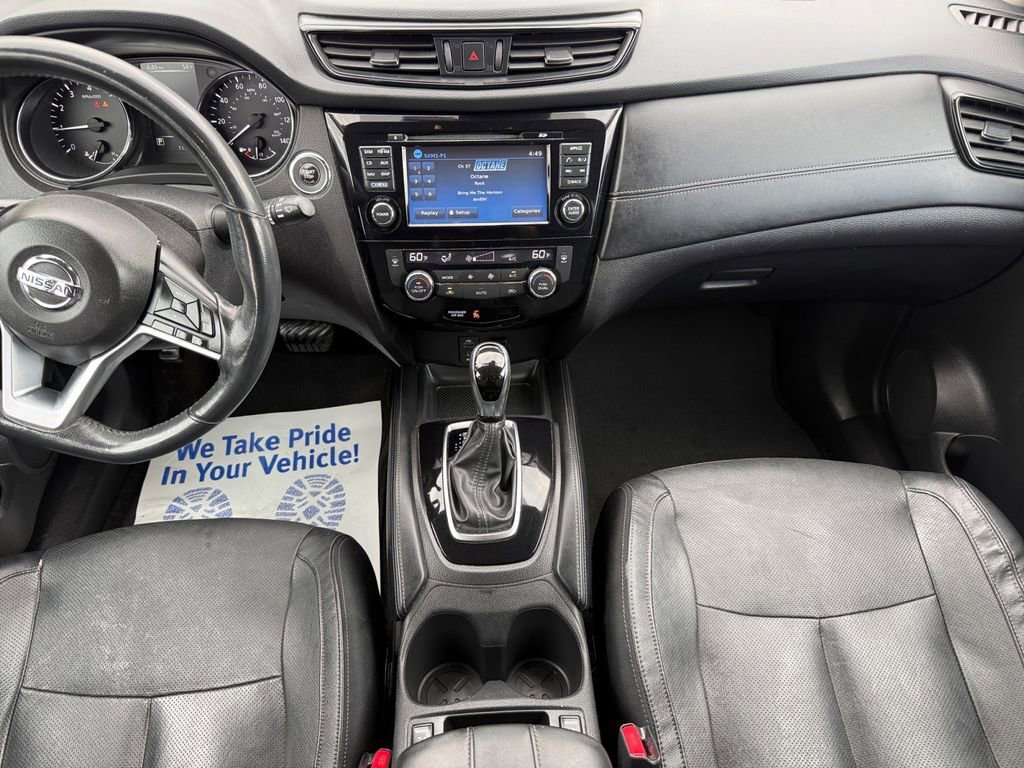 Used 2017 Nissan Rogue SL w/ SL Premium Package image 11