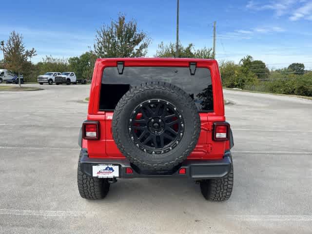 Used 2022 Jeep Wrangler Unlimited Sahara AWD/4WD image 7