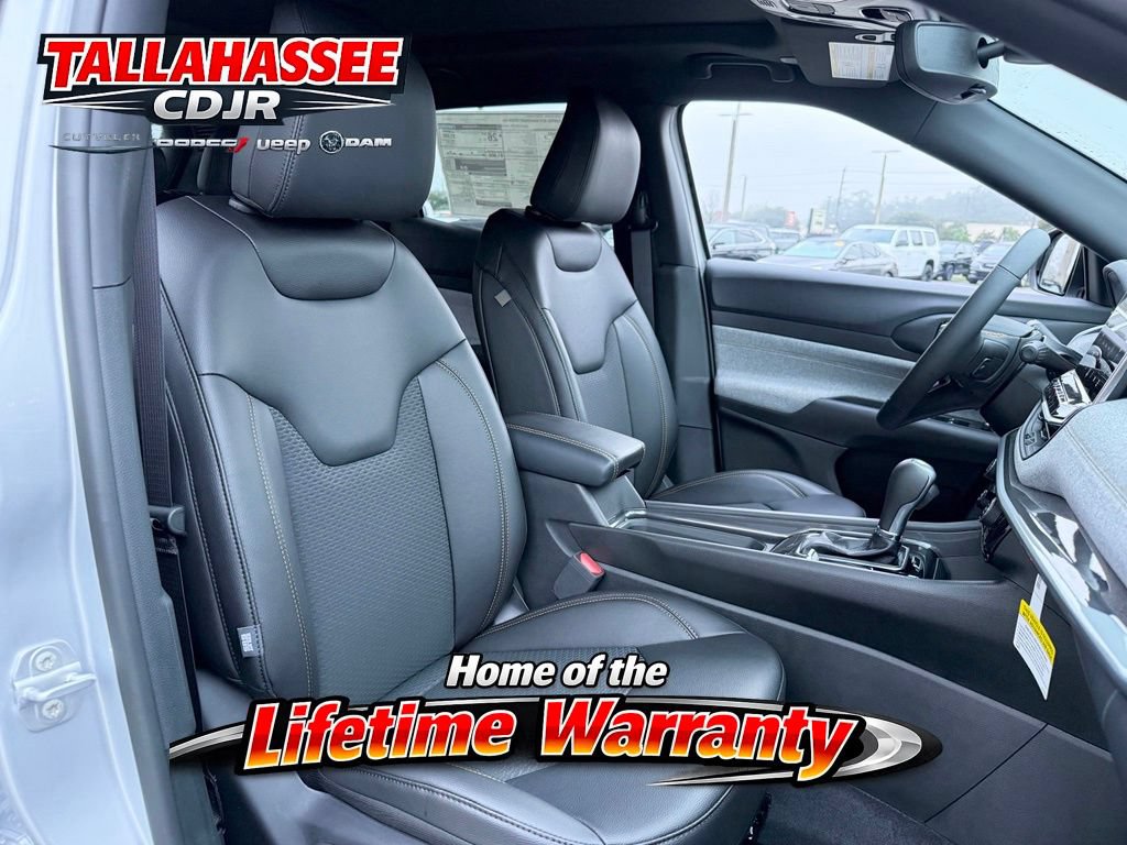 New 2026 Jeep Compass Latitude AWD/4WD image 28