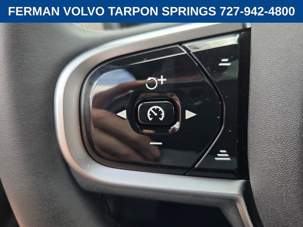 New 2026 Volvo XC90 B6 Plus w/ Protection Package Premier image 30