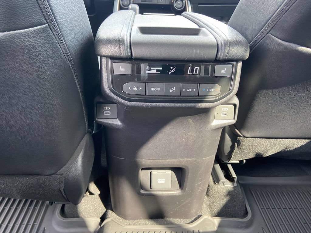 Used 2026 Toyota Grand Highlander AWD Hybrid image 23
