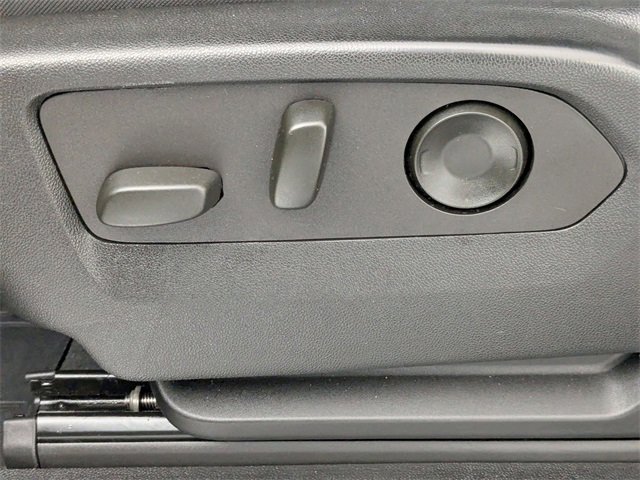 Used 2021 Chevrolet Suburban LS image 14