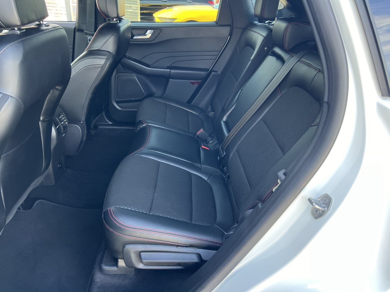 Used 2025 Ford Escape ST-Line w/ Equipment Group 301A FWD image 23