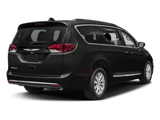 Used 2017 Chrysler Pacifica Touring-L w/ Tire & Wheel Group FWD image 2