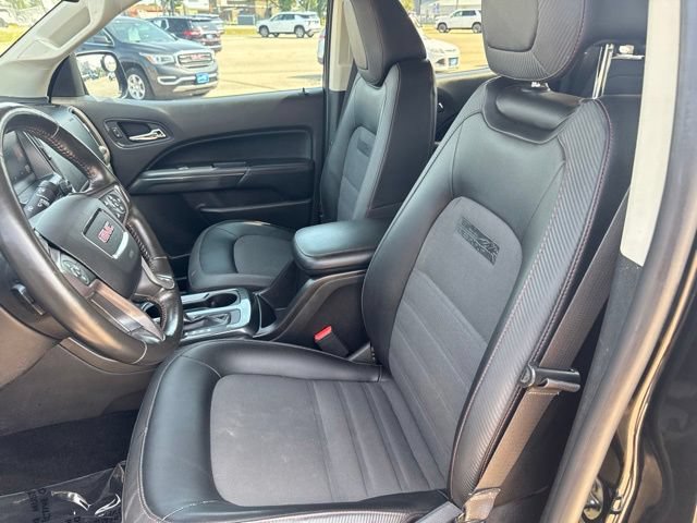 Used 2015 GMC Canyon SLE w/ All-Terrain Package RWD image 25