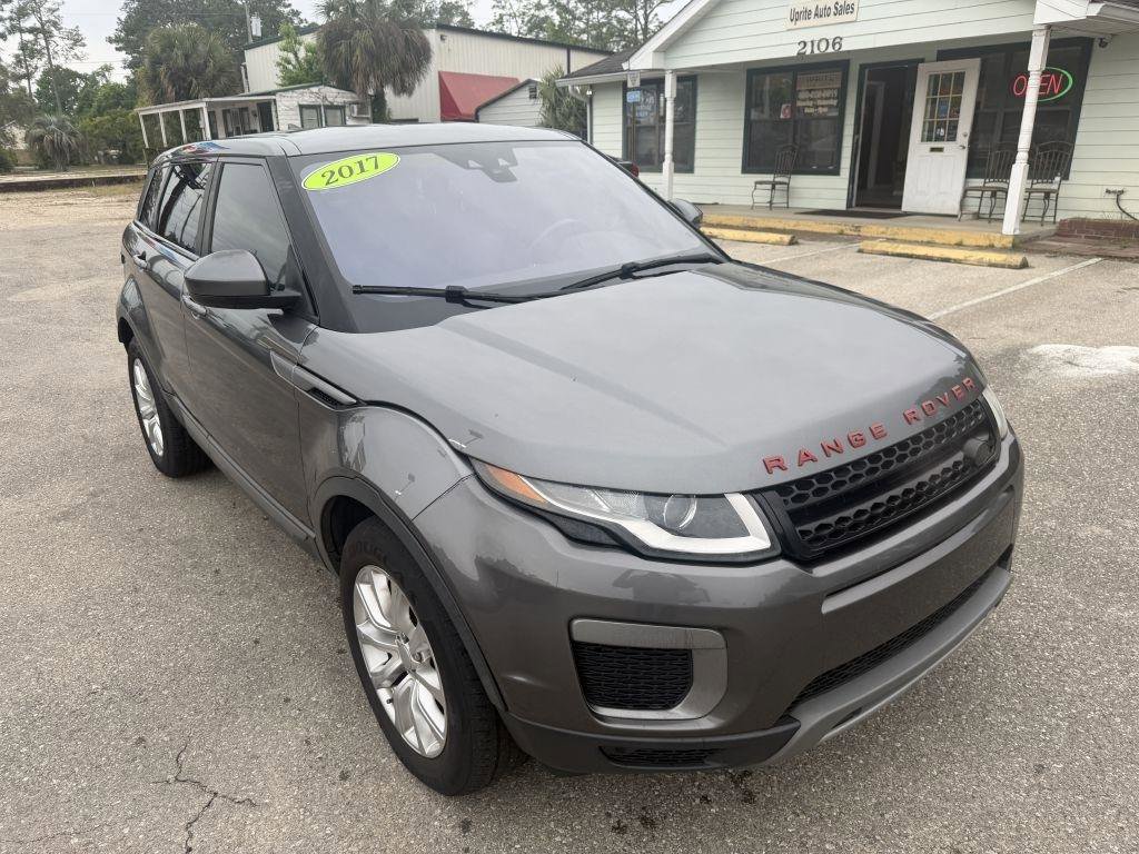 Used 2017 Land Rover Range Rover Evoque SE image 3