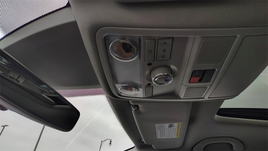 Used 2020 Volkswagen Passat 2.0T SEL image 26