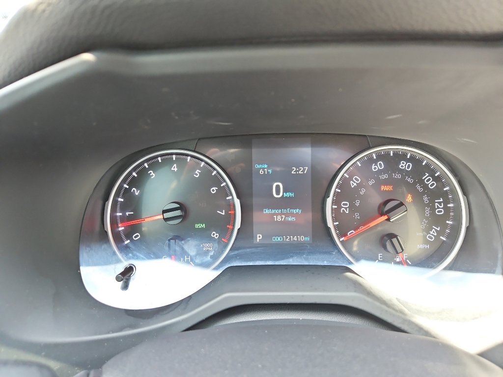 Used 2019 Toyota RAV4 XLE w/ Carpet Mat Package image 20