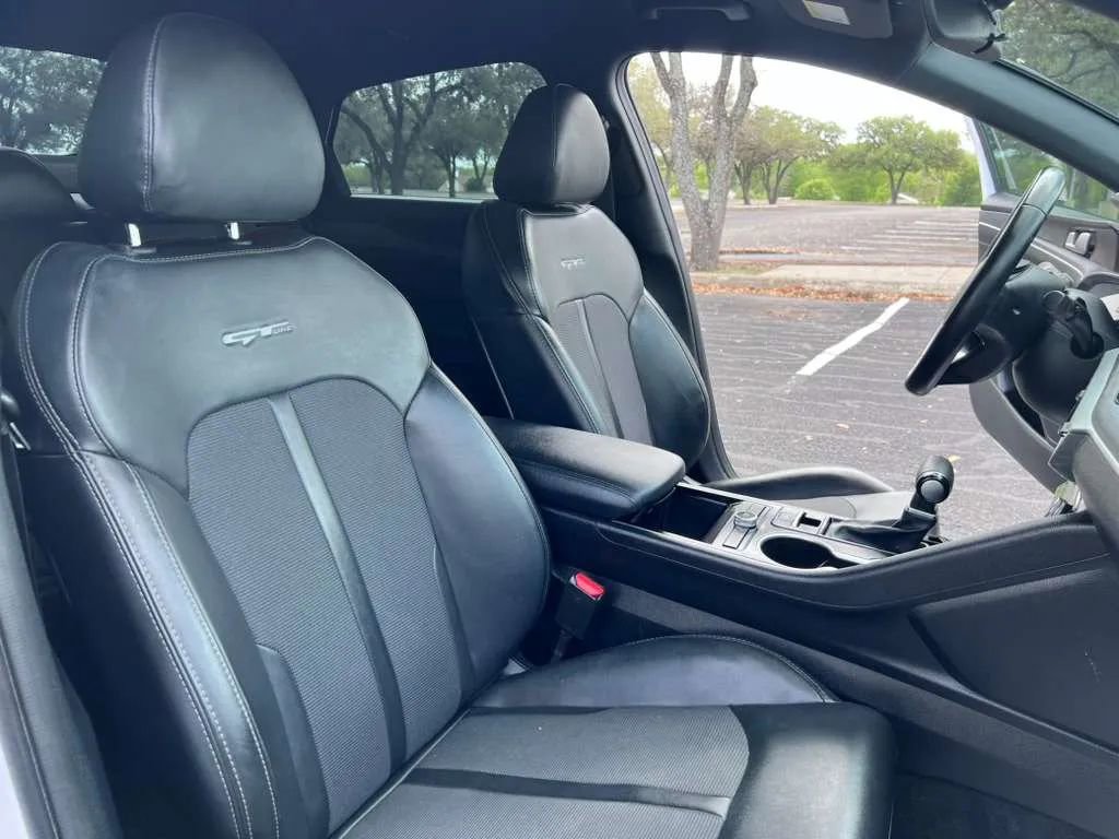 Used 2022 Kia K5 GT-Line FWD image 31