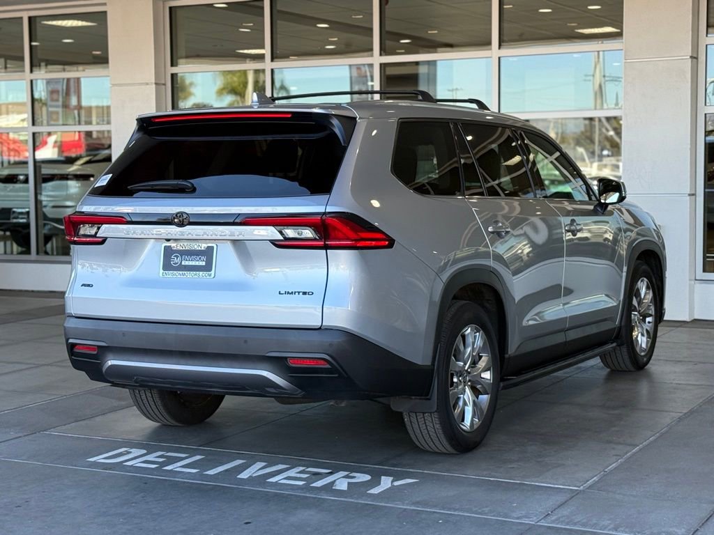 Used 2024 Toyota Grand Highlander Limited image 11