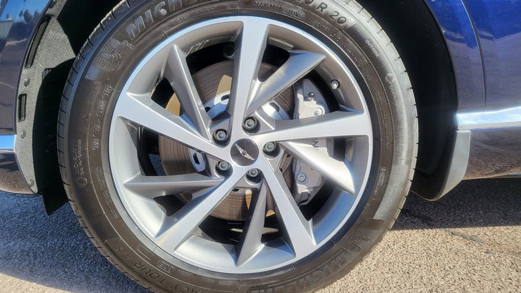Used 2025 Genesis GV80 2.5T Advanced AWD/4WD image 13