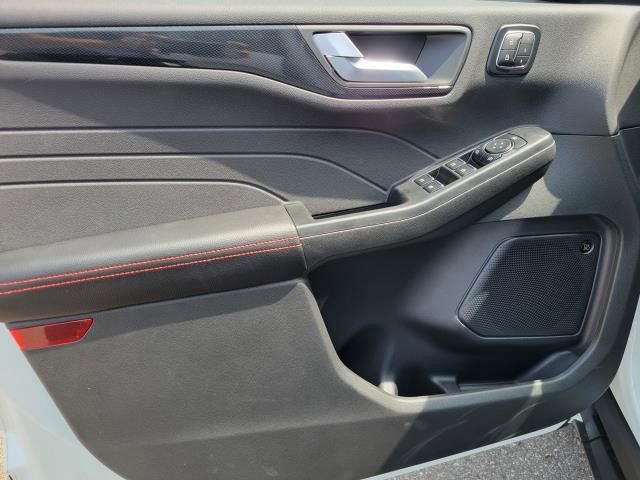 New 2024 Ford Escape ST-Line Select w/ Tech Pack #2 image 15