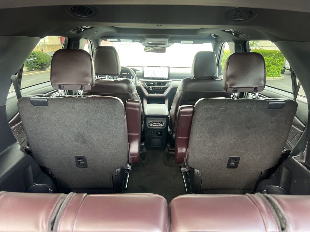 Used 2025 Ford Explorer Platinum w/ LUX Leather Package image 42