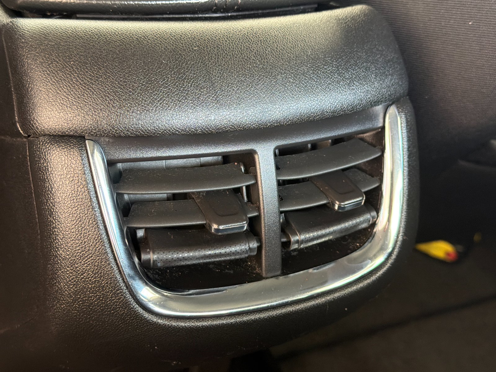 Used 2024 Chevrolet Malibu LT FWD image 32